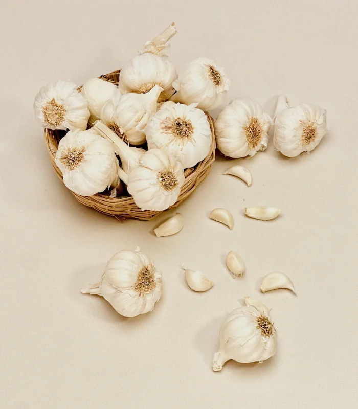 whole garlic @3